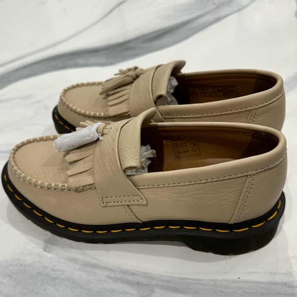 NWOB Dr Martins Women’s Adrian Penny Loafers in Parchment Beige Virginia Color 6 - Picture 8 of 10